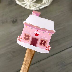 5/$20 NWOT Gingerbread House Christmas Spatula